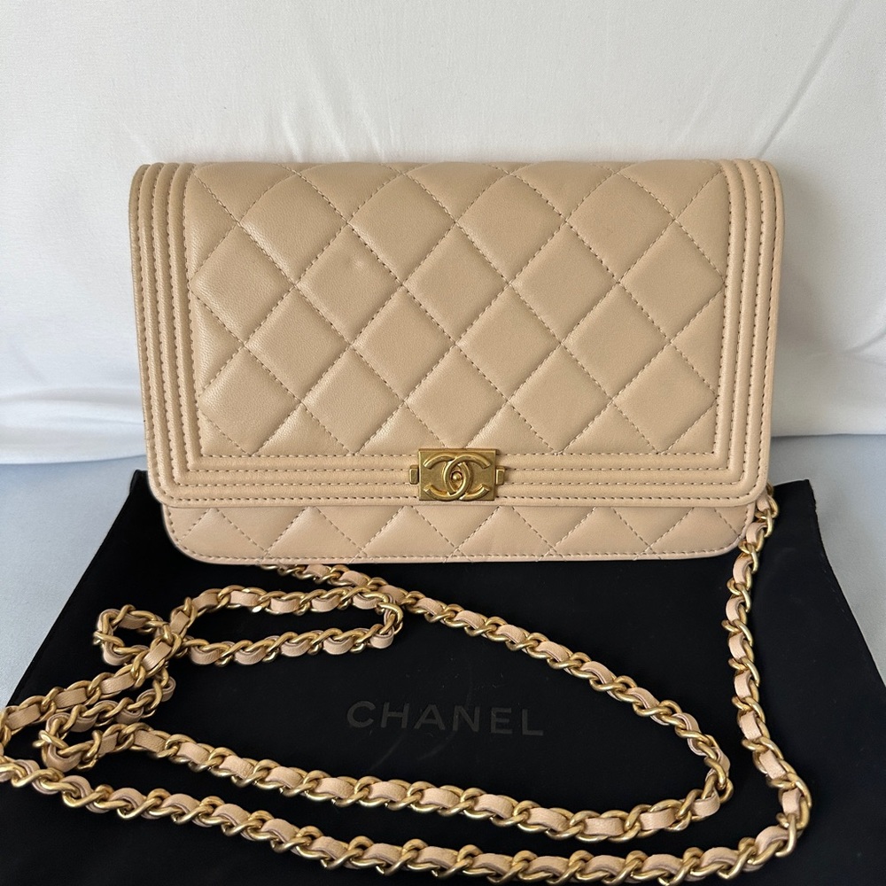 Chanel Boy WoC Wallet on Chain - Beige nude lambskin w/ gold hardware